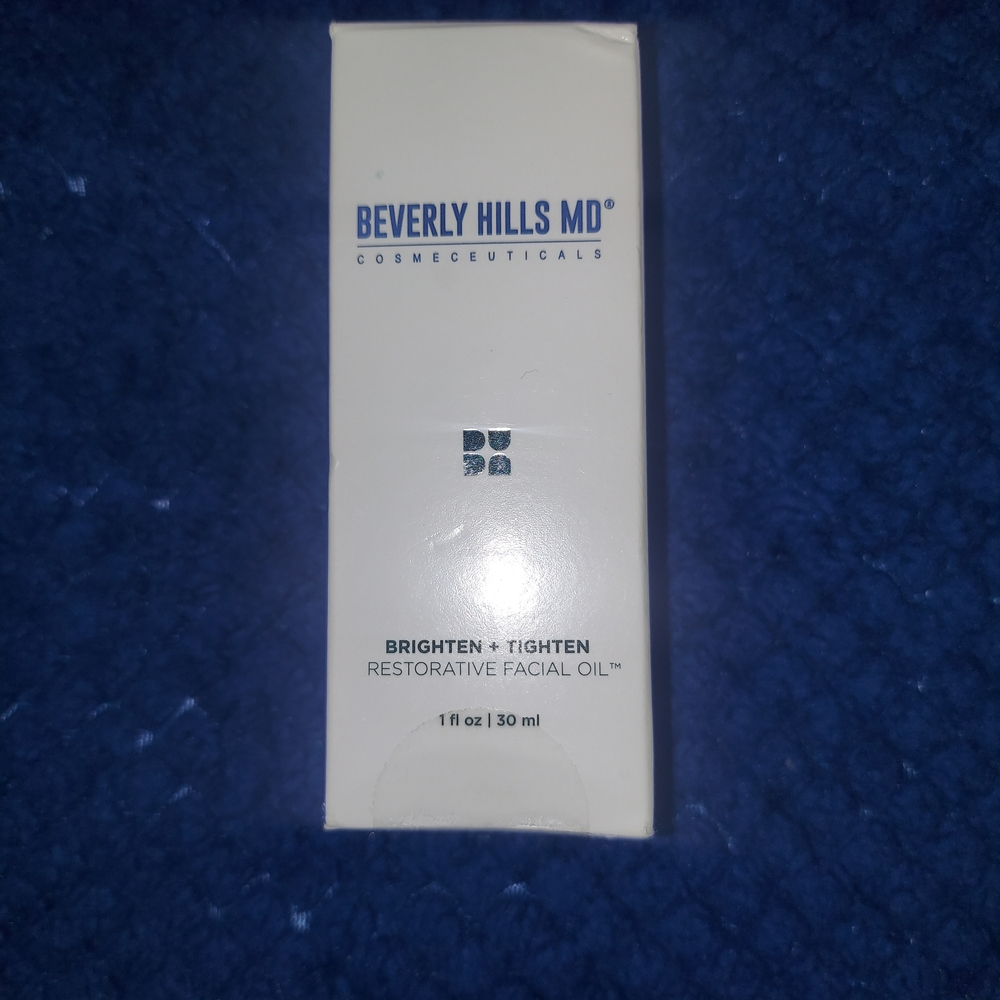 Restorative Facial Oil - White